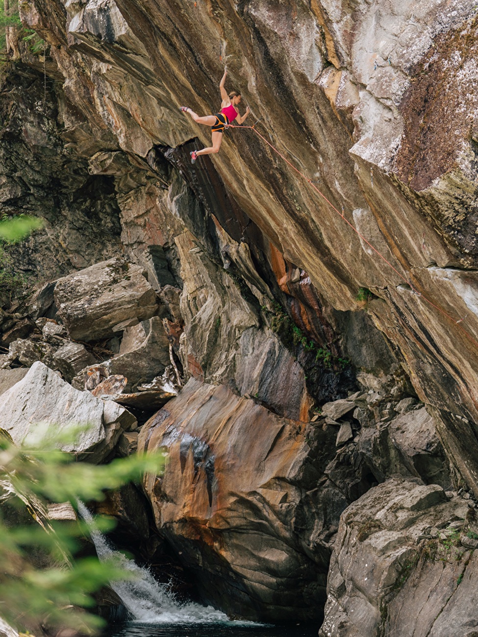 Michaela Kiersch - Michaela Kiersch escalade le « Dolby Surround » (9a+) à Zillertal, Autriche