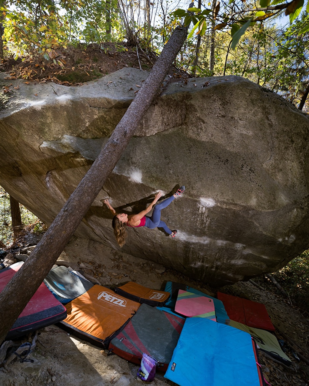 Michaela Kiersch Dreamtime - Michaela Kiersch réalise la première ascension féminine du 'Dreamtime' à Cresciano le 11/09/2024