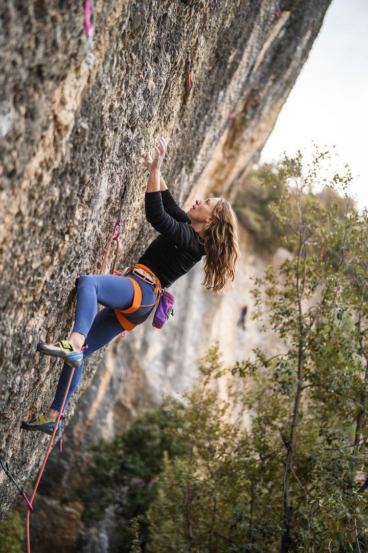 Michaela Kiersch, Margalef - Michaela Kiersch a diffusé 'El mañaneo' (8a+) à Margalef en Espagne