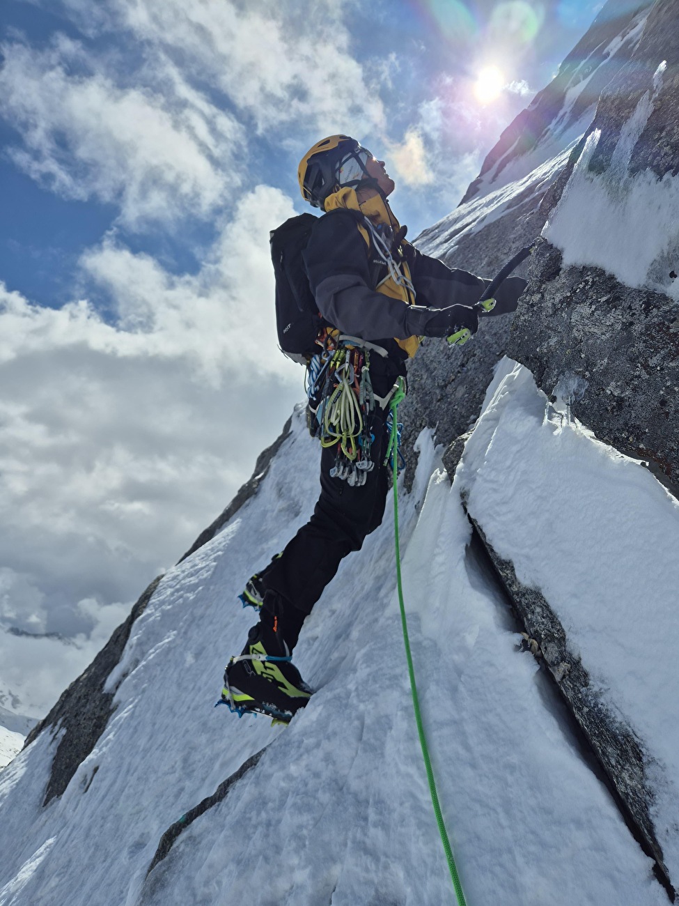 Weißzint, Punta Bianca Simon Gietl Jakob Steinkasserer - Réalisation de la première ascension du 'Laktosefrei' sur la face nord du Weißzint dans les Alpes du Zillertal (Simon Gietl, Jakob Steinkasserer 09/05/2026)