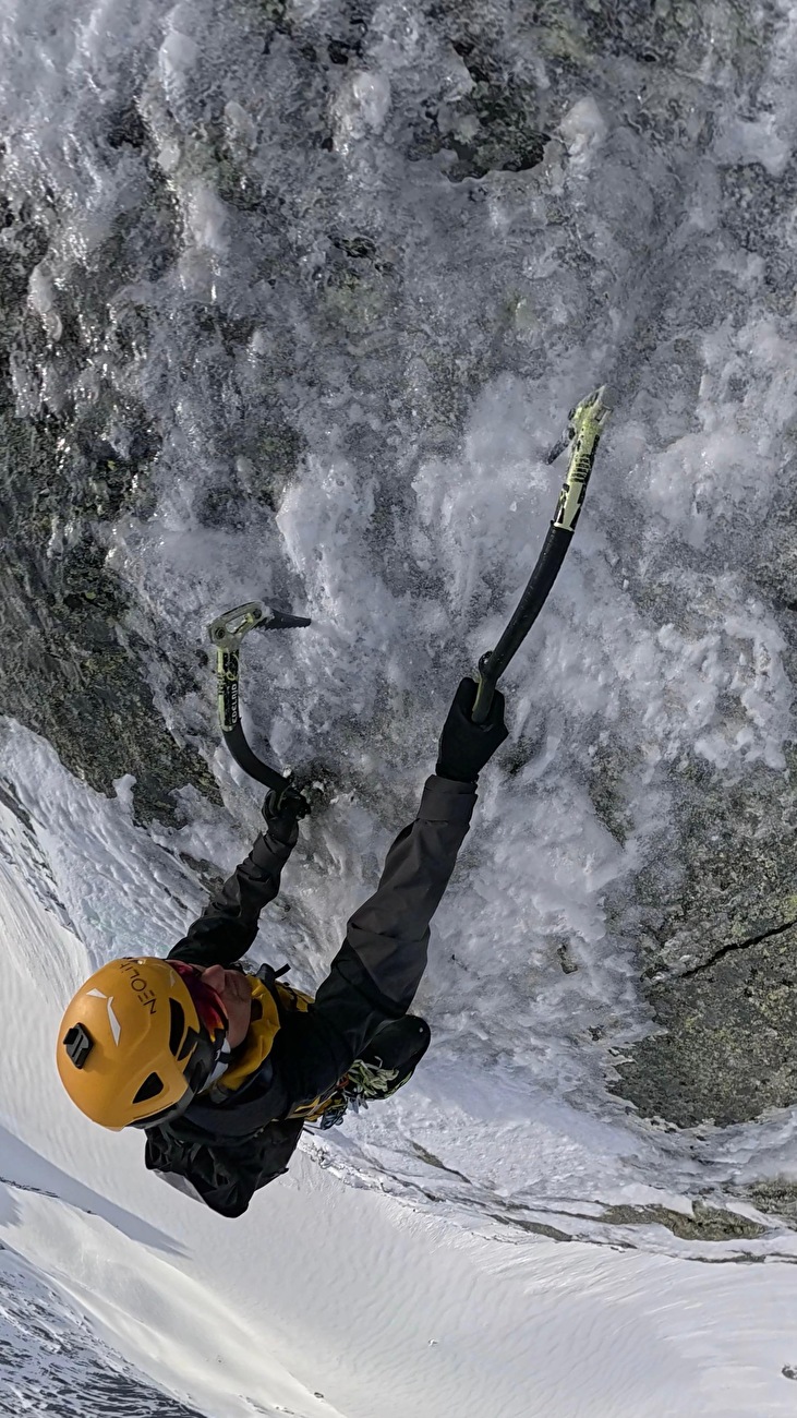 Weißzint, Punta Bianca Simon Gietl Jakob Steinkasserer - Réalisation de la première ascension du 'Laktosefrei' sur la face nord du Weißzint dans les Alpes du Zillertal (Simon Gietl, Jakob Steinkasserer 09/05/2026)