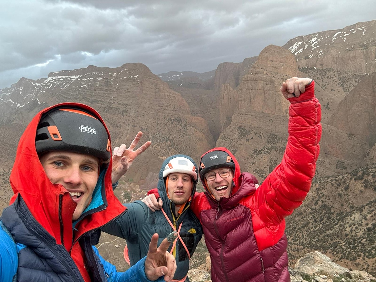 Taghia, Maroc, Iker Pou - Ibai Ezio, Héctor Marrodán, Iker Pou lors de la première ascension de 'Aske' (8c?, 185m) sur le Paroi de la Cascade à Taghia au Maroc, avril 2026 Taghia, Maroc, Iker Pou - Ibai Ezio, Héctor Marrodán, Iker Pou lors de la première ascension de 'Aske' (8c?, 185m) sur le Paroi de la Cascade à Taghia au Maroc, avril 2026