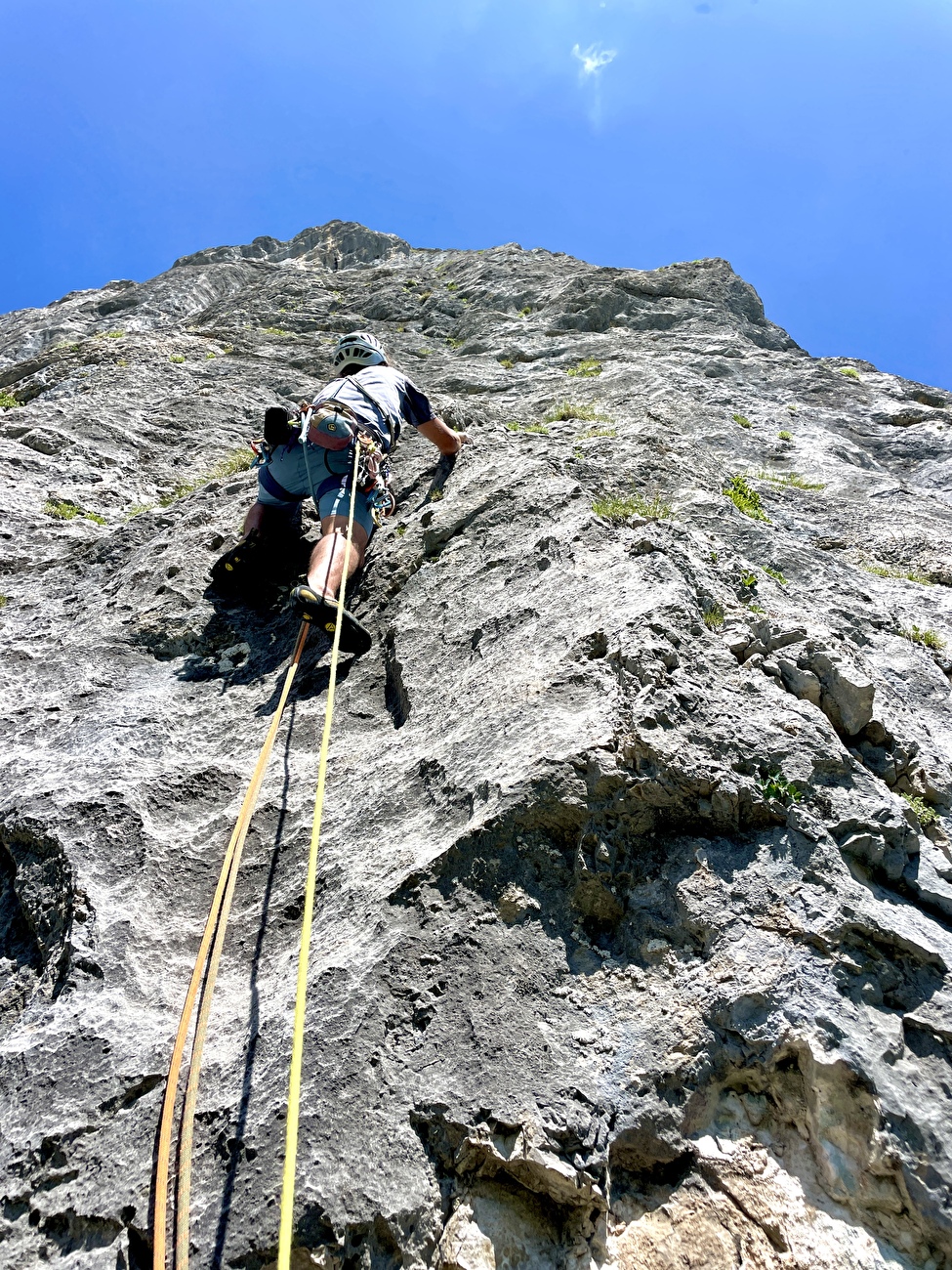 Abbronzatissima Monte Fop, Dolomites, Federico Dell'Antone, Thomas Gianola - La première ascension de 'Abbronzatissima' sur le Monte Fop, Dolomites (Federico Dell'Antone, Thomas Gianola 06/2025) Abbronzatissima Monte Fop, Dolomites, Federico Dell'Antone, Thomas Gianola - La première ascension de 'Abbronzatissima' sur le Monte Fop, Dolomites (Federico Dell'Antone, Thomas Gianola 06/2025)