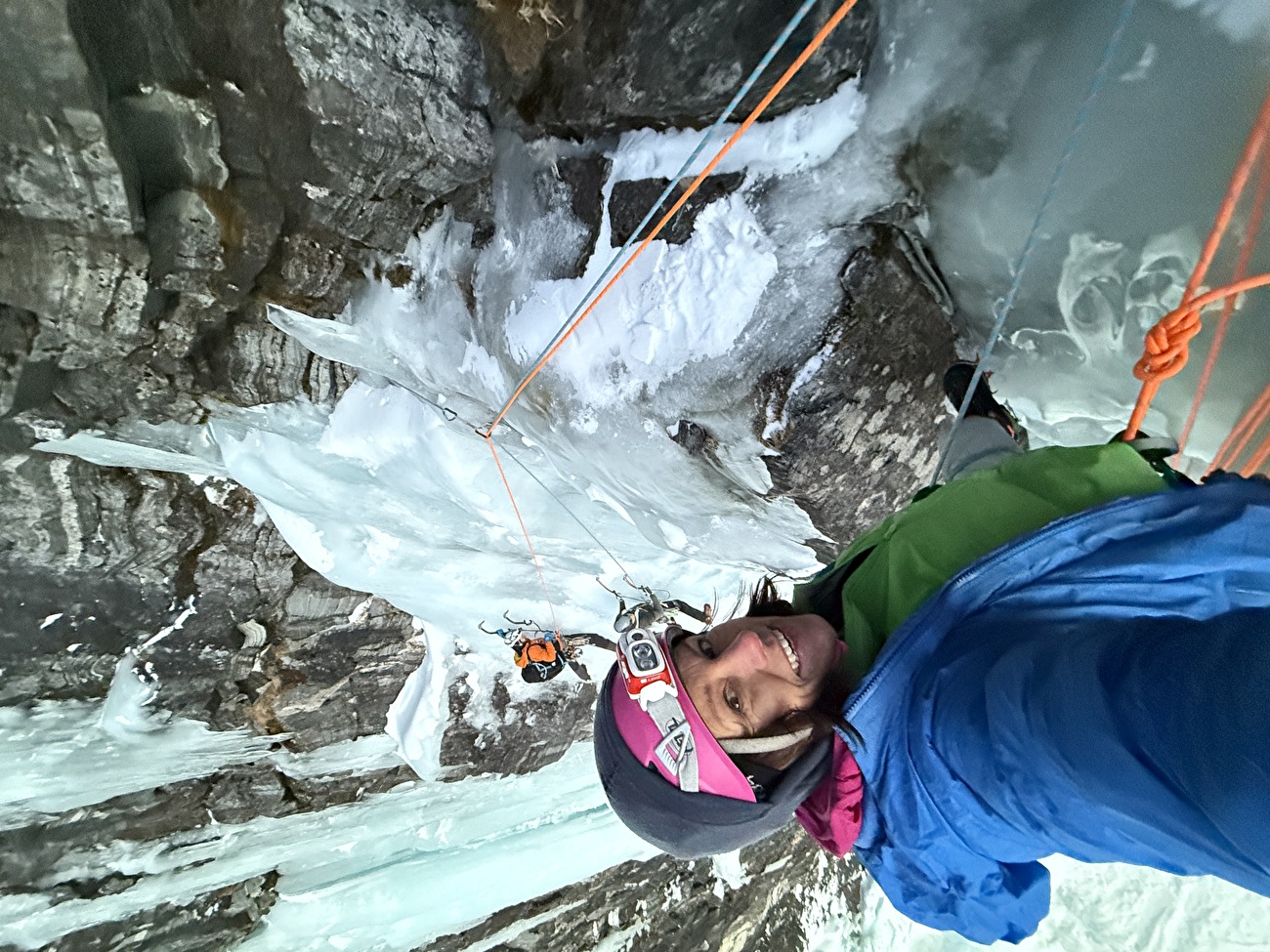 Escalade sur glace en Norvège, Ines Papert - La première ascension du 'Gjølatappen' sur la face NW du Gjøla (Litldalen, Sunndalsøra) en Norvège (Eivind Hugaas, Torje Stenkjær, Ines Papert 11/02/2026) Escalade sur glace en Norvège, Ines Papert - La première ascension du 'Gjølatappen' sur la face NW du Gjøla (Litldalen, Sunndalsøra) en Norvège (Eivind Hugaas, Torje Stenkjær, Ines Papert 11/02/2026)