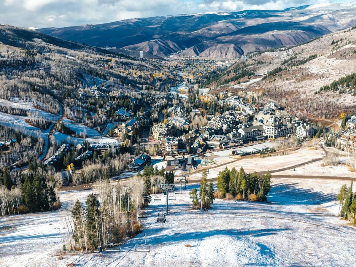 Les visites des skieurs américains chutent considérablement après les faibles chutes de neige de l'hiver dans l'Ouest