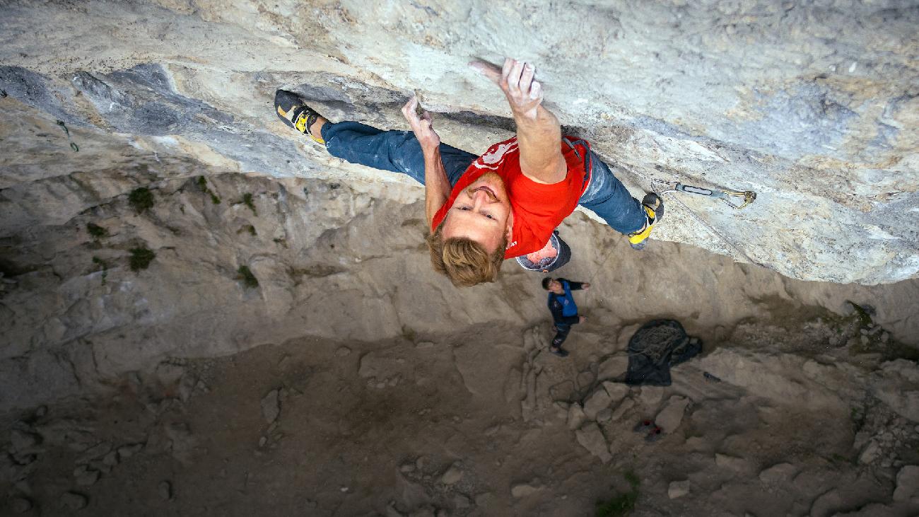 Jakob Schubert - Jakob Schubert escalade le Choc des Titans (9b) à Nassereith, Autriche
