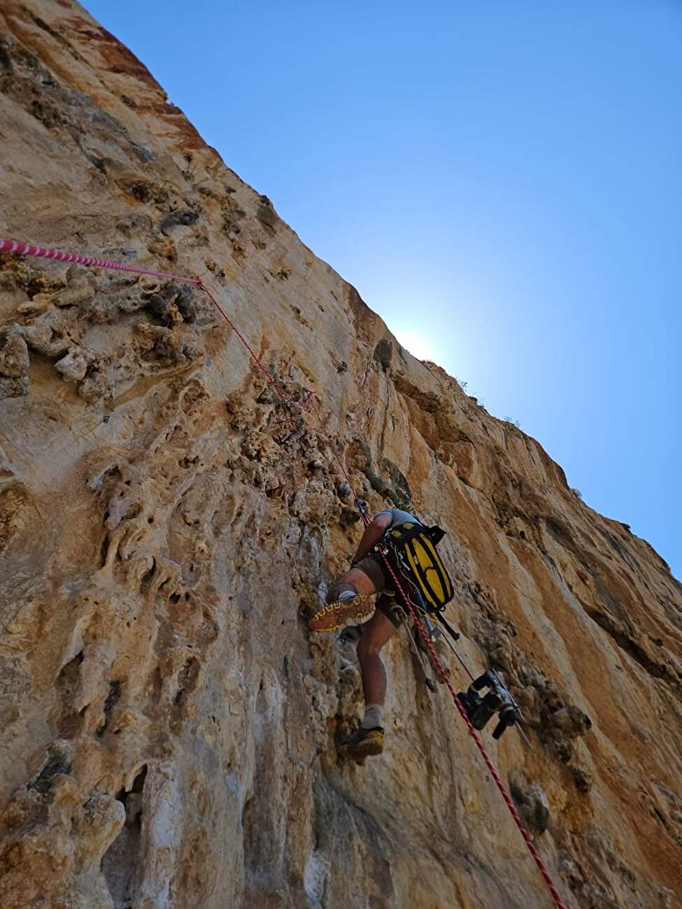 Renforcement du mur Never Sleeping de San Vito Lo Capo - Renforcement du mur Never Sleeping de San Vito Lo Capo, Sicile