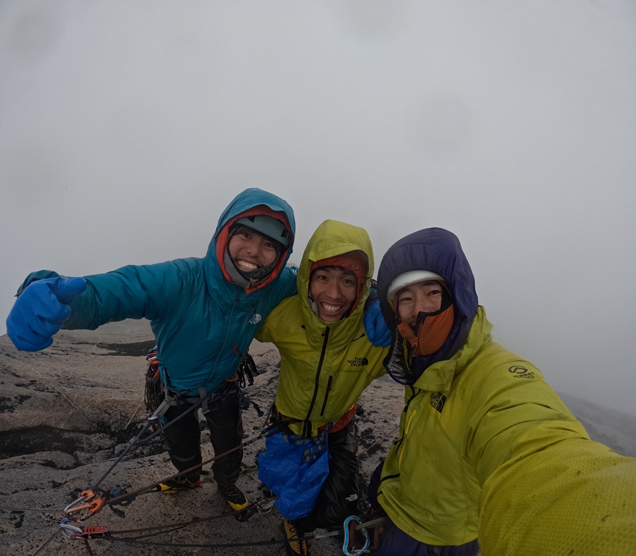 Cerro Cota, Torres del Paine, Patagonie - Réalisation de la première ascension de 'Echoes in the Dark' sur la face est du Cerro Cota, Torres del Paine, Patagonie (Kosuke Kawachi, Toru Nakajima, Yudai Suzuki 5-9/03/2026)