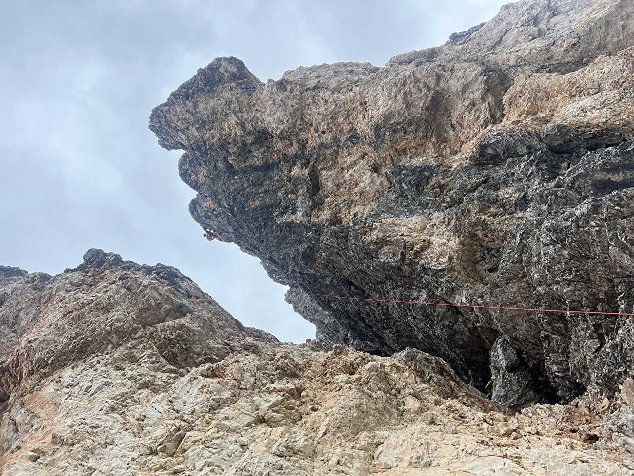 Via Helga, Col Bocià, Dolomites, Ingo Irsara, Simon Kehrer - Réalisation de la première ascension de la 'Via Helga' au Col Bocia, Dolomites (Ingo Irsara, Simon Kehrer 2023) Via Helga, Col Bocià, Dolomites, Ingo Irsara, Simon Kehrer - Réalisation de la première ascension de la 'Via Helga' au Col Bocia, Dolomites (Ingo Irsara, Simon Kehrer 2023)