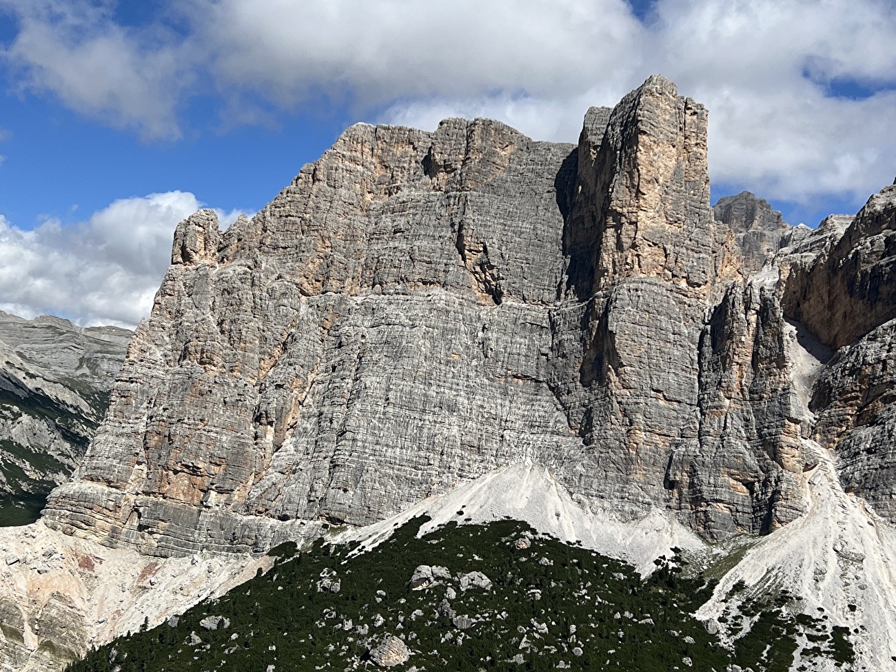 Sommet du lac Dolomites - Sommet du lac, Dolomites Sommet du lac Dolomites - Sommet du lac, Dolomites