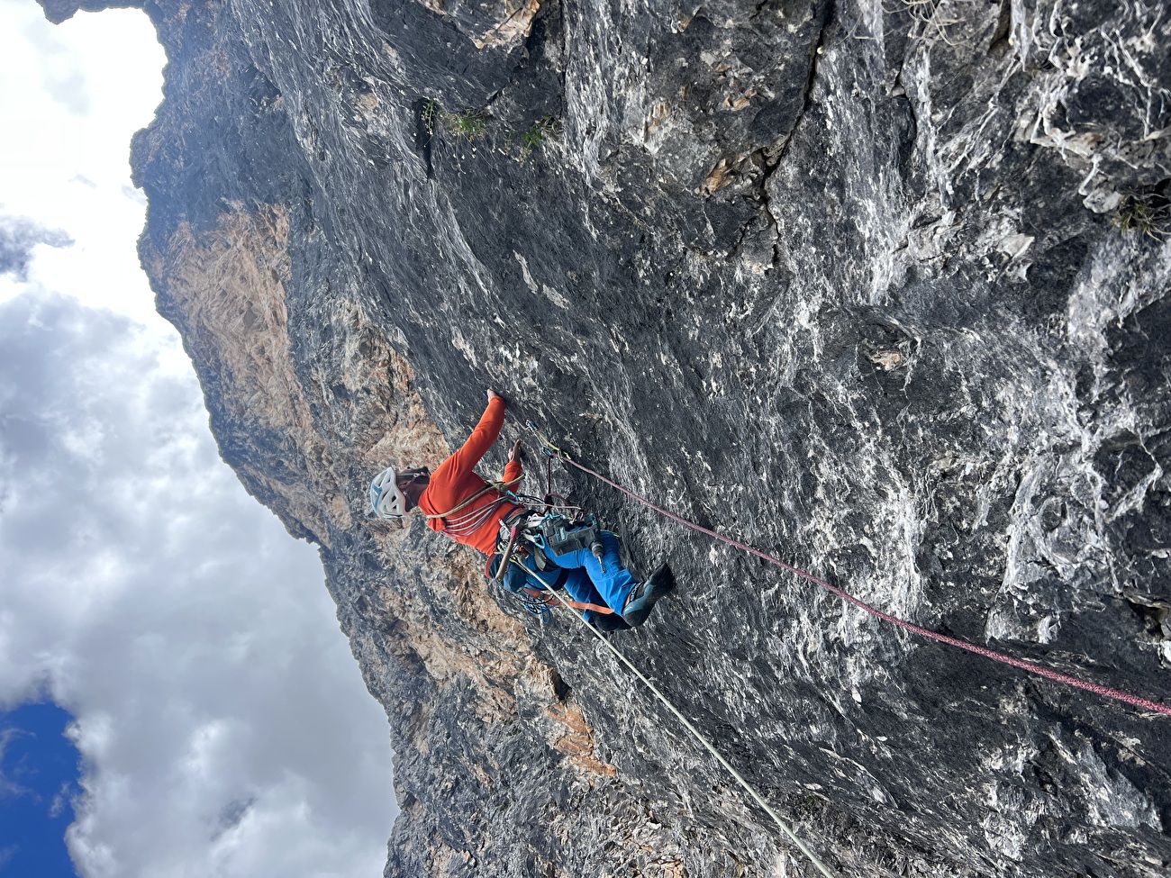 Via Helga, Col Bocià, Dolomites, Ingo Irsara, Simon Kehrer - Réalisation de la première ascension de la 'Via Helga' au Col Bocia, Dolomites (Ingo Irsara, Simon Kehrer 2023) Via Helga, Col Bocià, Dolomites, Ingo Irsara, Simon Kehrer - Réalisation de la première ascension de la 'Via Helga' au Col Bocia, Dolomites (Ingo Irsara, Simon Kehrer 2023)