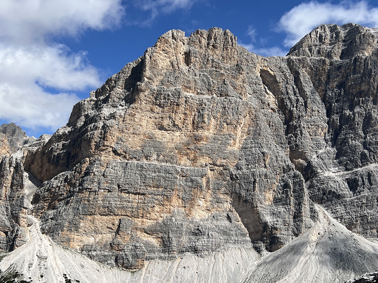 Dolomites de Cima Scotoni - Cima Scotoni, Dolomites Dolomites de Cima Scotoni - Cima Scotoni, Dolomites