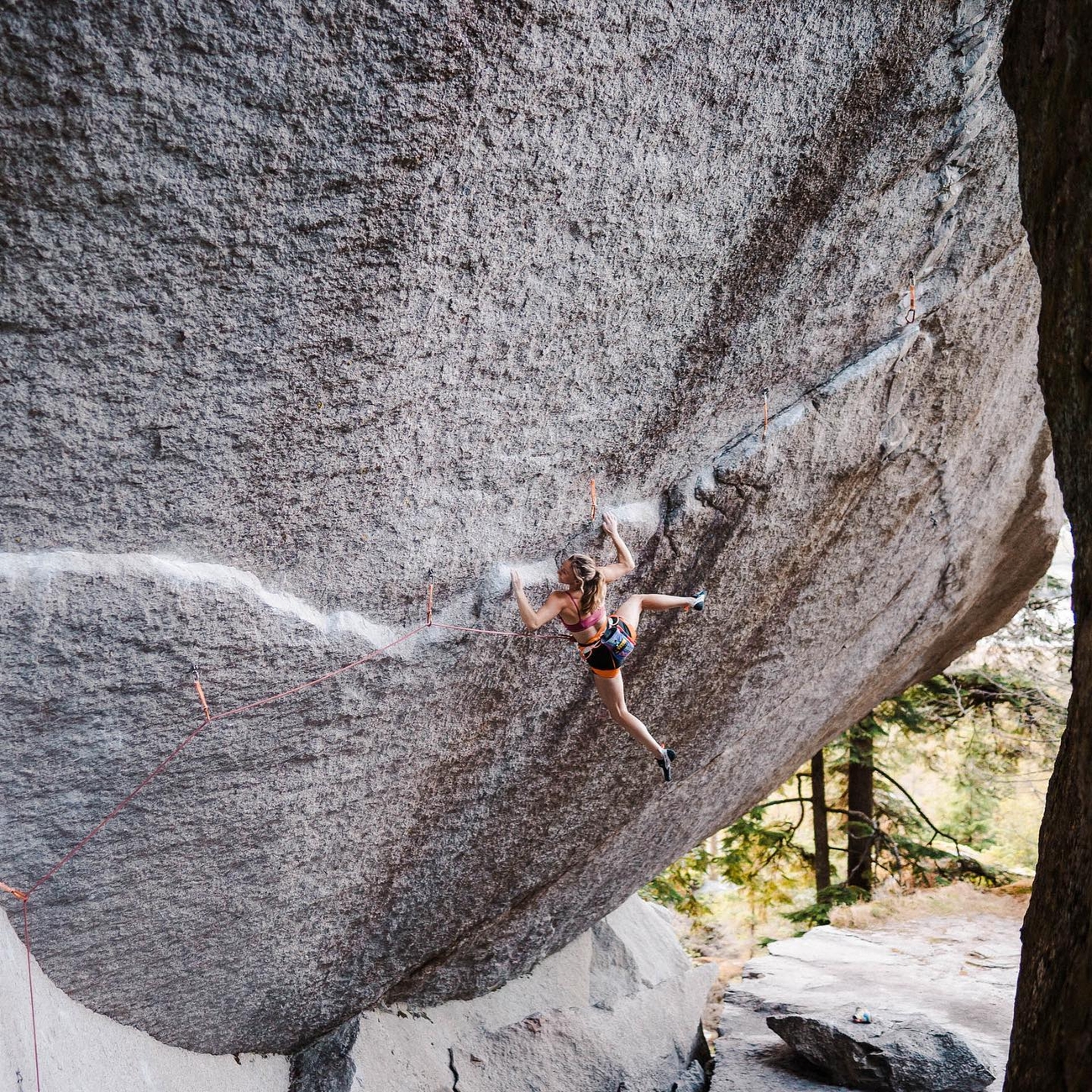 Michaela Kiersch - Michaela Kiersch escalade le Dreamcatcher (9a) à Squamish, Canada, septembre 2021 Michaela Kiersch - Michaela Kiersch escalade le Dreamcatcher (9a) à Squamish, Canada, septembre 2021