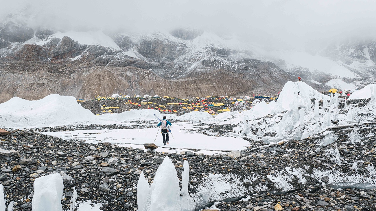 Bartosz Ziemski Lhotse - Bartosz Ziemski skiant à Lhotse le 12/05/2026