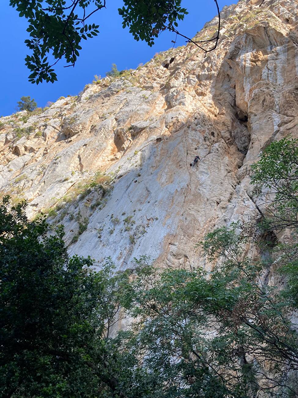 Entre rêve et réalité Addaura Monte Pellegrino, Sicile, Dan Bronec, Lukáš Trojovský - Relais 1 sur 'Entre rêve et réalité' sur Monte Pellegrino, Sicile (Dan Bronec, Lukáš Trojovský 05/2026)