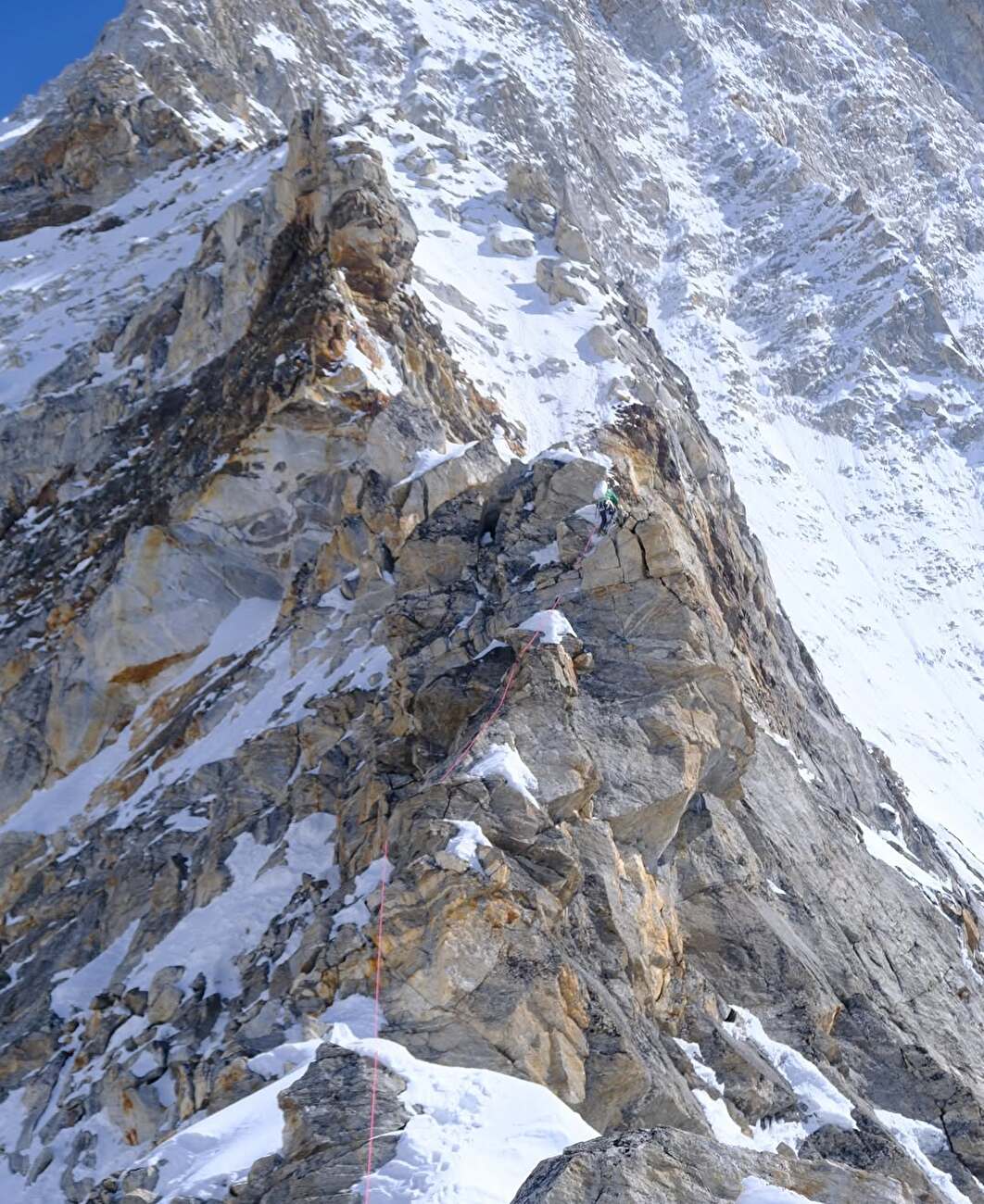 La première ascension de la crête sud-ouest de Balakun, Himalaya indien (Sean McLane, Vitaliy Musiyenko 27/05/2026) La première ascension de la crête sud-ouest de Balakun, Himalaya indien (Sean McLane, Vitaliy Musiyenko 27/05/2026)