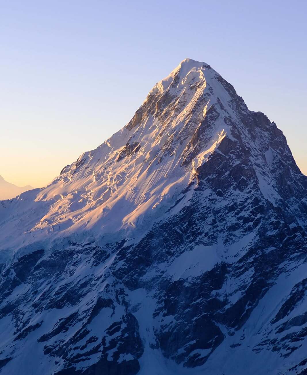La première ascension de la crête sud-ouest de Balakun, Himalaya indien (Sean McLane, Vitaliy Musiyenko 27/05/2026) La première ascension de la crête sud-ouest de Balakun, Himalaya indien (Sean McLane, Vitaliy Musiyenko 27/05/2026)