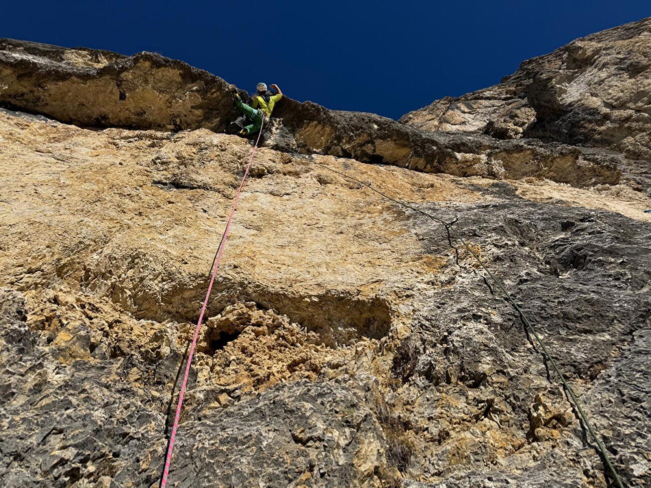 Sellavie Piz Ciavazes, Dolomites, Hubert Eisendle, Simon Kehrer - La première ascension du 'Sellavie' au Piz Ciavazes, Dolomites (Hubert Eisendle, Simon Kehrer 2025-26)