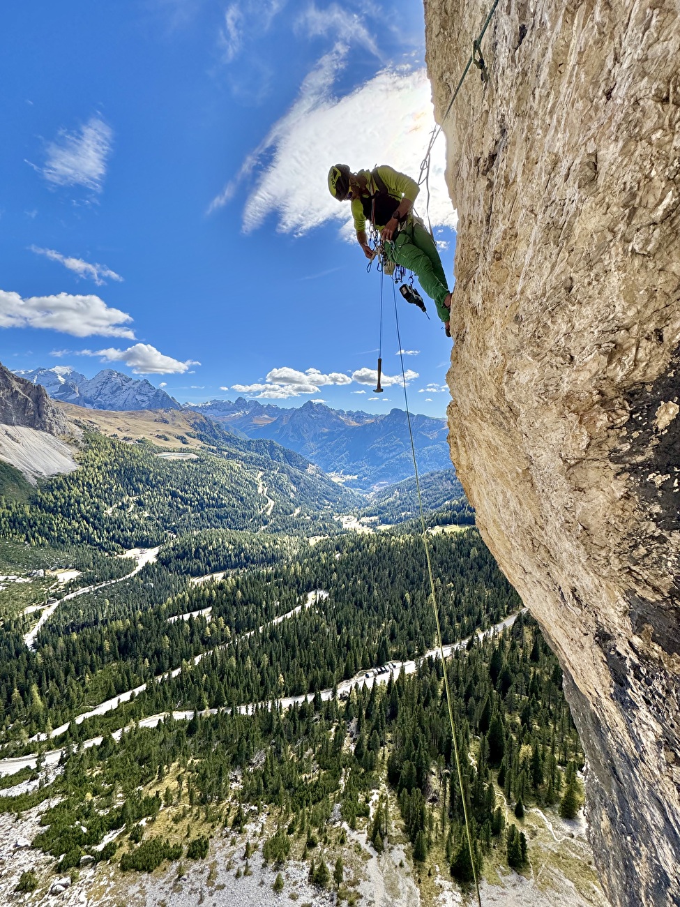 Sellavie Piz Ciavazes, Dolomites, Hubert Eisendle, Simon Kehrer - La première ascension du 'Sellavie' au Piz Ciavazes, Dolomites (Hubert Eisendle, Simon Kehrer 2025-26)