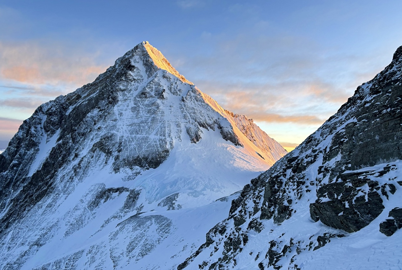 Himalaya Roundup 2026 : Bartek Ziemski, Hillary Dawa Sherpa et les 1008 ascensions de l'Everest
